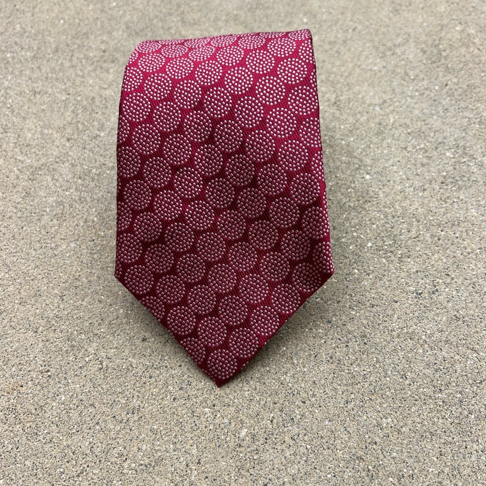 Giorgio Armani Luxury Silk Mens Necktie Made in Italy